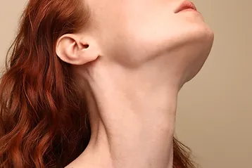 EXPERTISE SUR LA CHIRURGIE CONTOURING OU LIFTING PROFOND DU COU ET DU VISAGE Image